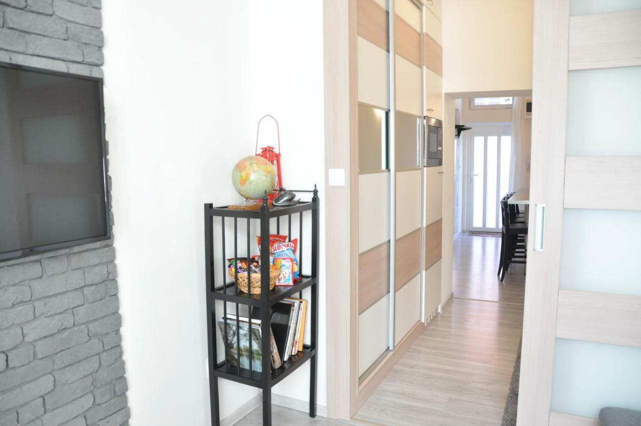 Modern & Historic Apartment Bratislava Luaran gambar